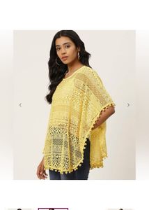 COTTINFABTextured Round Neck Top with Lace Detail