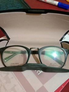 NEW CHASMA WITH TAG STICKERS. No Bargaining Fixed Price 😊