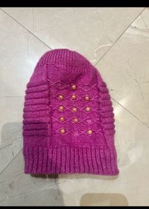 Nike &amp; Knit Beanie set of 4 and makeup