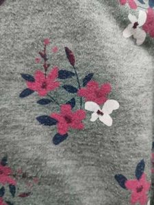 Cute grey 🩶 Floral 🌺🌸 Sweatshirt