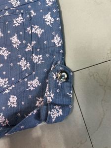 floral shorts