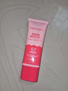 Aqualogica Radiance Water Light Fluid Sunscreen