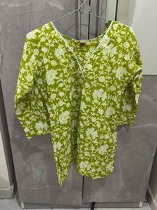 Green short kurti