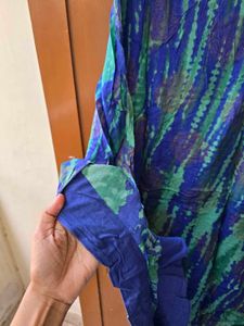 Vibrant Blue &amp; Green Ethnic Kurta