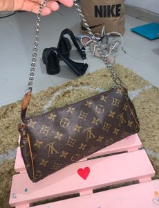 LV 💼