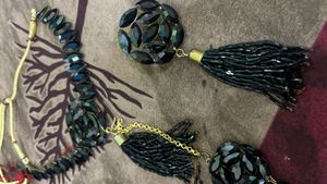 Elegant Black Stone Jewellery Set