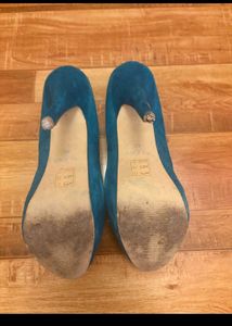 ALDO Stunning Teal Suede Heels