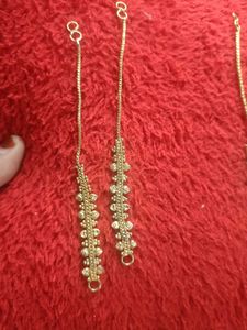 Elegant Green Gemstone earrings with free kanchain