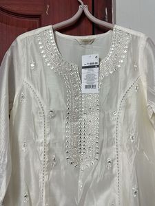 Max Elegant Off-White Kurta with Mirror Work