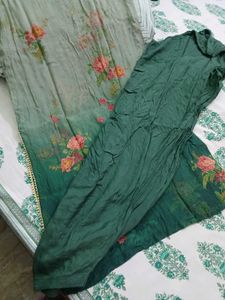 Elegant Green Ombre Floral Kurta Set