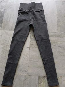 Comfortable Dark Grey Leggings