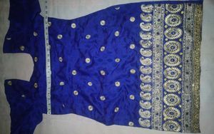 Blue Embroidered Kurti Set with Salwar (Preloved)