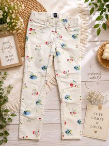 Cute Floral GAP Mid Waist Jeans