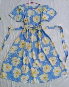 Elegant Blue Floral Midi Dress