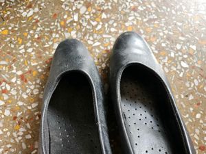 Woodland Black Formal Bellies