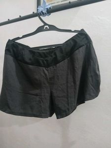 Chic Black Mini Shorts