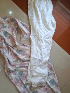Floral Kurta Set with Embellished Neckline