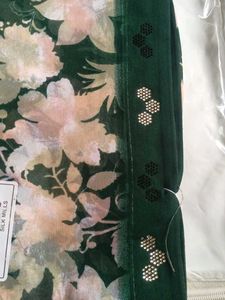Beautiful Floral Print Saree