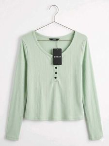 fitted top