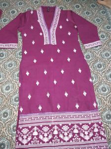 Embroidered Kurti Set