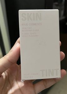 Kylie Cosmetics Skin Tint