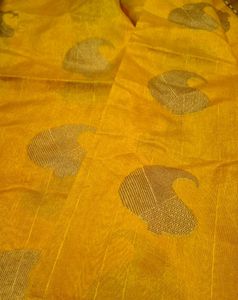 Vibrant Yellow Silk Saree with Paisley Motif