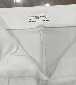 Kotty Women Relaxed Straight Fit High Rise Trouser