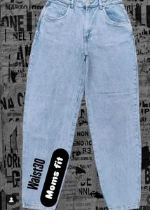 Light Wash Mom Jeans