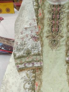 Elegant Floral Print Kurta Set