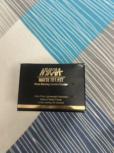 Nykaa Matte To Last Loose Powder