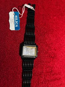 Branded Watch New With Tag 😍❤️