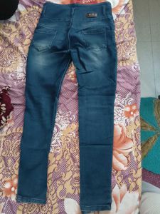 Stylish High-Waisted Blue Jeans