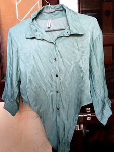 Stylish Mint Green Collared Button-Up Top