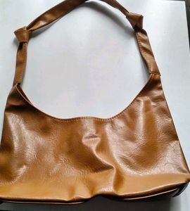 Savana Bucket Shoulder Bag