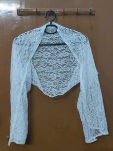 Chic Lace shrug
