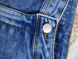 Kraus Blue Denim botcut high waist Jeans
