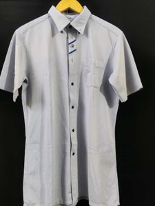 Men's Short Sleeve Button-Up Shirt