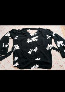black crop top
