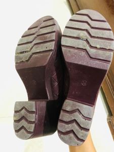 BRANDNEW Wine Heels Women