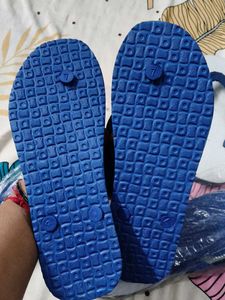 Comfortable Flip Flops - Pack of 4