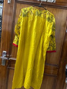 Elegant Yellow Embroidered Kurta