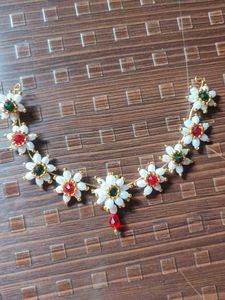 Floral Design Necklace