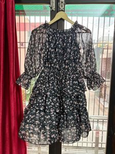 Chic Floral Print Mini Dress