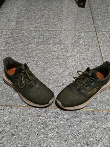 Red Tape Running Shoes