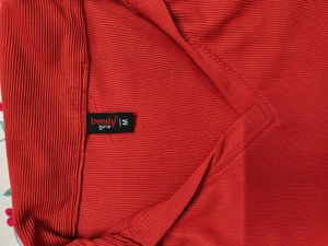 Trendy Red Ribbed Top