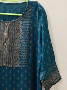 Beautiful Teal Kurta with Intricate Print
