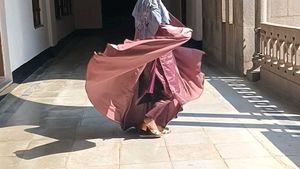 Beautiful Pink abaya Burqha with heavy work hijab