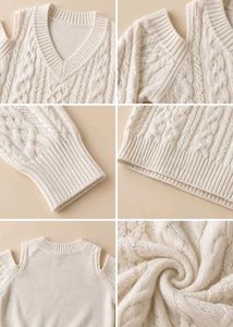 IVORY WHITE CABLE KNIT V-NECK CROPPED SWEATER