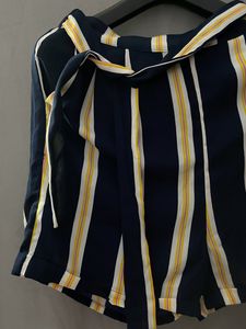 Honey by Pantaloons Navy Stripes Tie Up Shorts