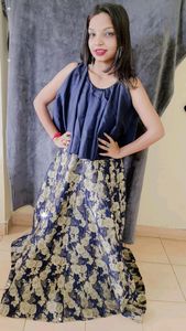 Blue bold gown